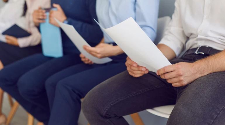 Top Interview Questions about sales and marketing jobs in India and article written by www.refrr .in 1